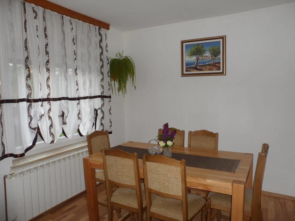 Apartments And Rooms Krizmanic Smoljanac Exterior foto